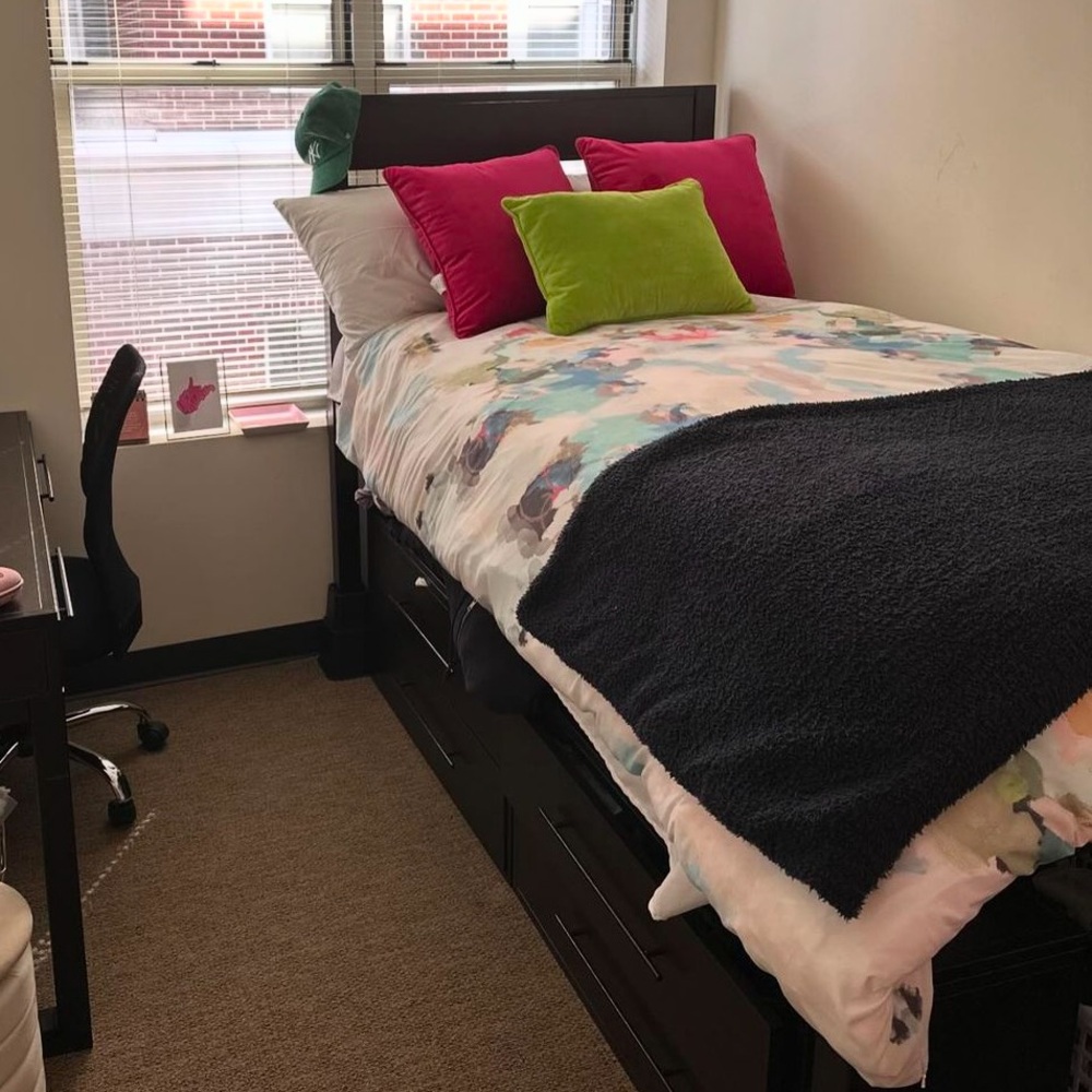 Laura Park Duvet Cover and Insert!!